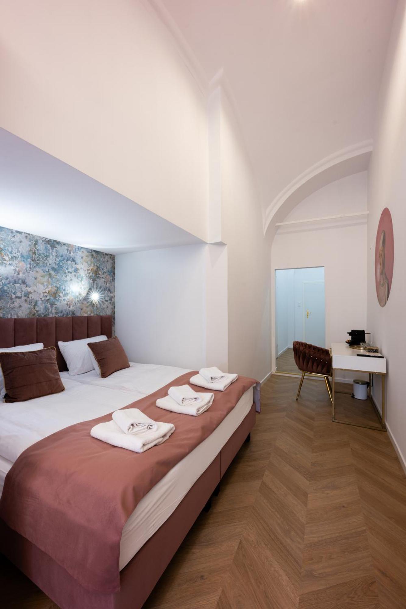 Bracka Main Square Apartments Краков Экстерьер фото