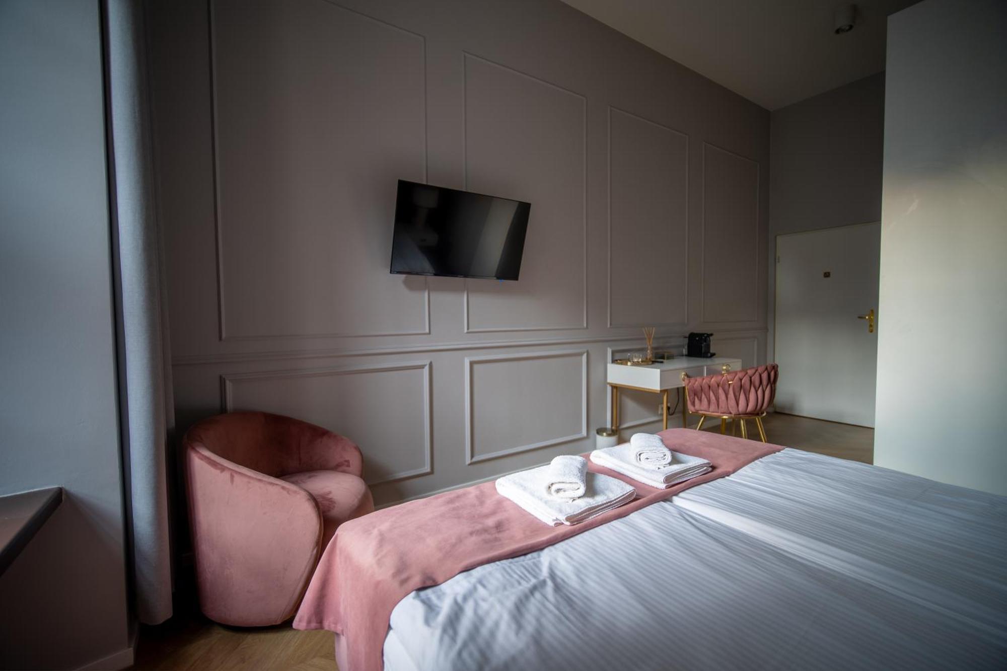 Bracka Main Square Apartments Краков Экстерьер фото